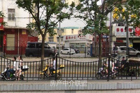 园博御园2室2厅1卫67万90m2精装修带南向车库出售
